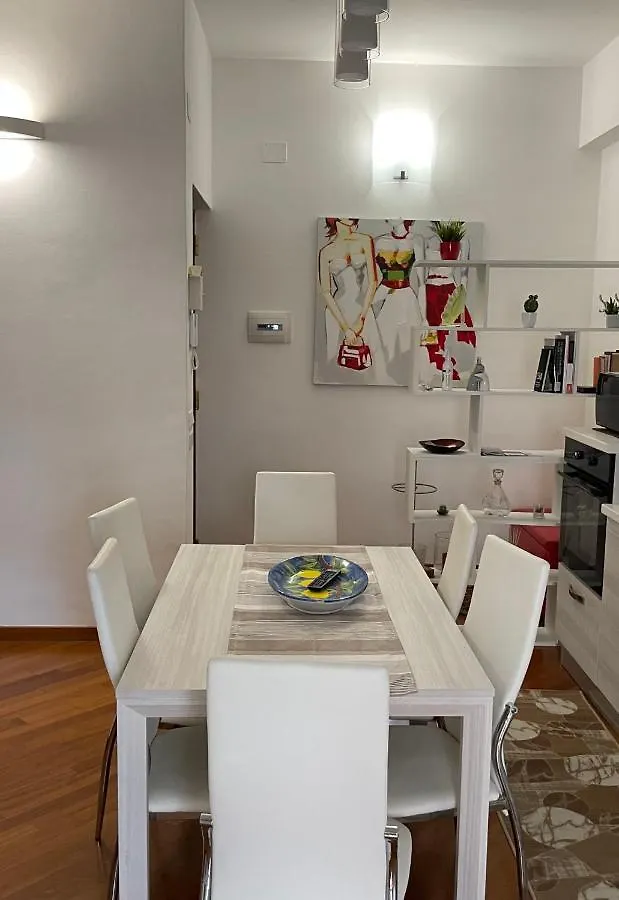 Max'S Apartment Палермо Италия